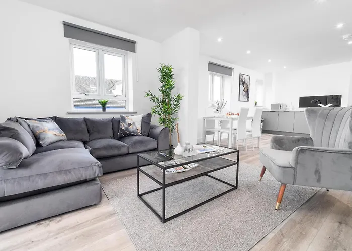 The Marson\'S Collection - 2 Bedroom Apartment - Balcony - Secure Parking - 4Mc