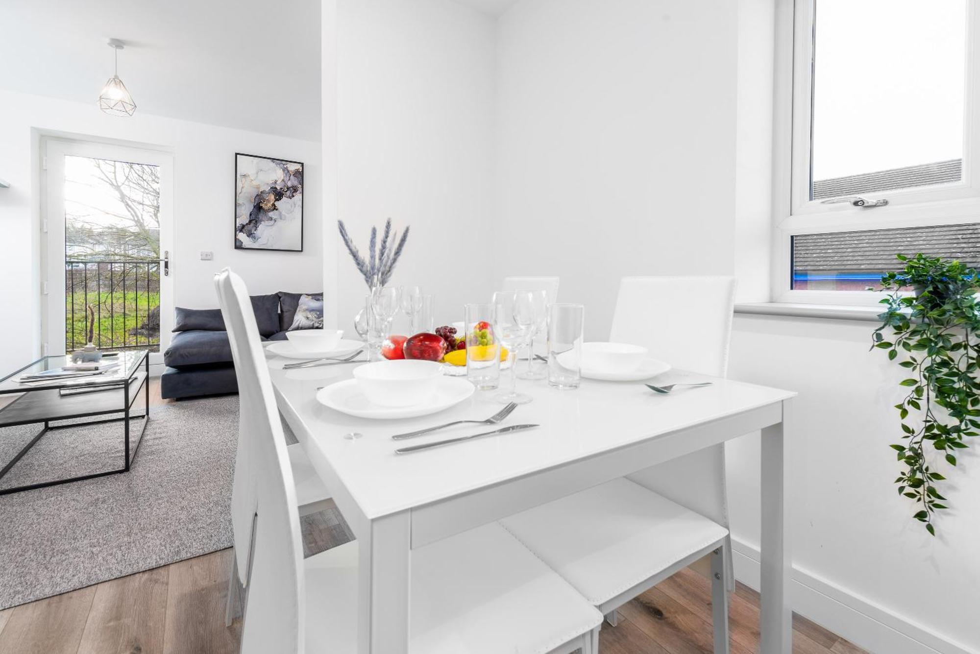 Apartment The Marson's Collection - 2 Bedroom - Balcony - Secure Parking - 4mc